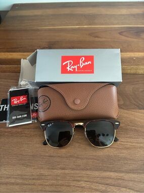 Ray-Ban Brown and Gold Clubmaster Sunglasses with Brown Case